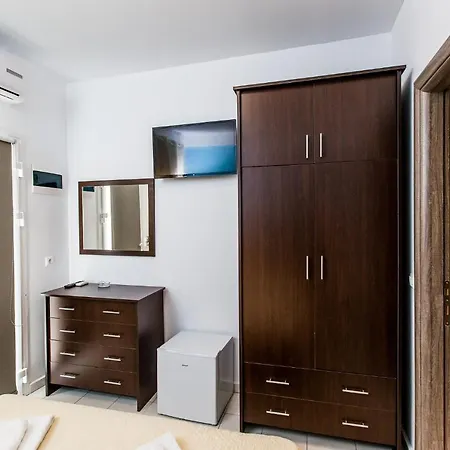 Halkidiki Greek Pride ηotel And Skála Foúrkas