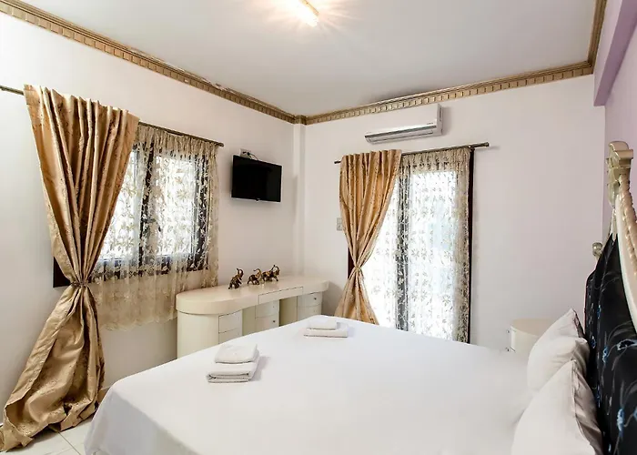 Halkidiki Greek Pride ηotel And Hotel apartamentowy Skála Foúrkas