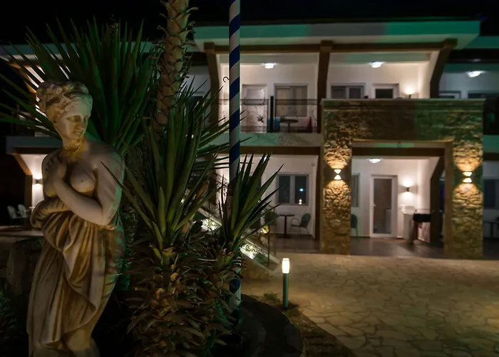 Halkidiki Greek Pride ηotel And 3*