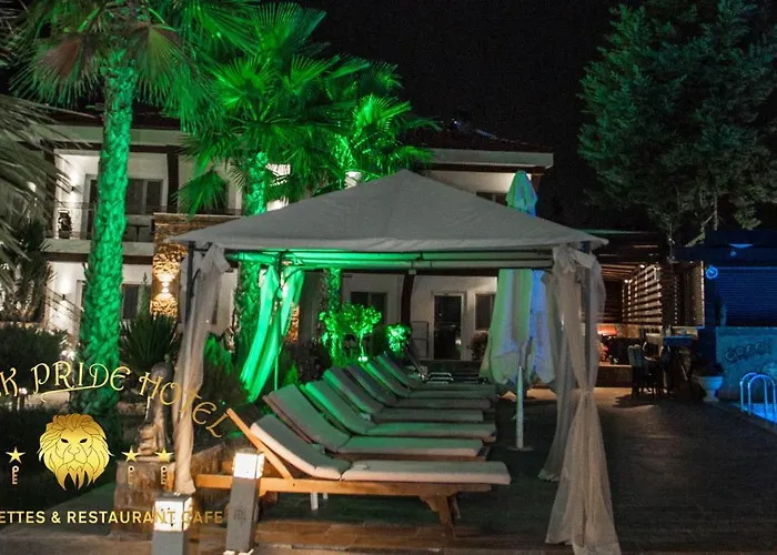 Hotel apartamentowy Halkidiki Greek Pride ηotel And Skála Foúrkas