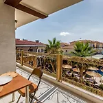 Halkidiki Greek Pride ηotel And Hotel apartamentowy Skála Foúrkas