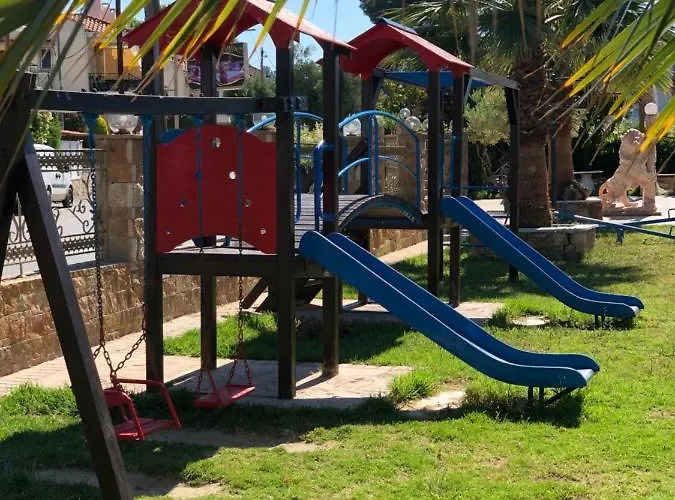 아파트호텔 Halkidiki Greek Pride ηotel And 3*
