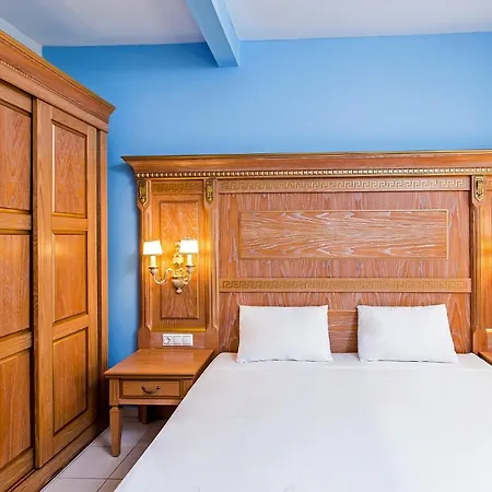 Halkidiki Greek Pride ηotel And