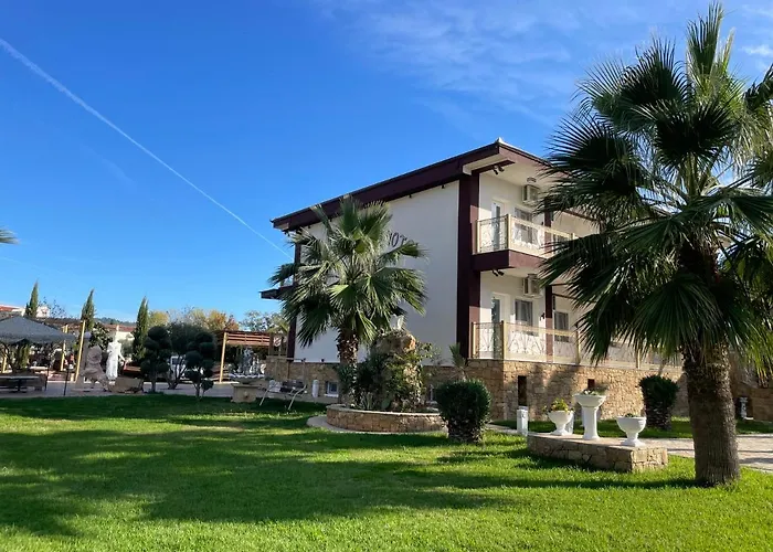 Halkidiki Greek Pride ηotel And 3*